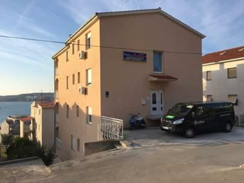 Apartment Antonio Trogir